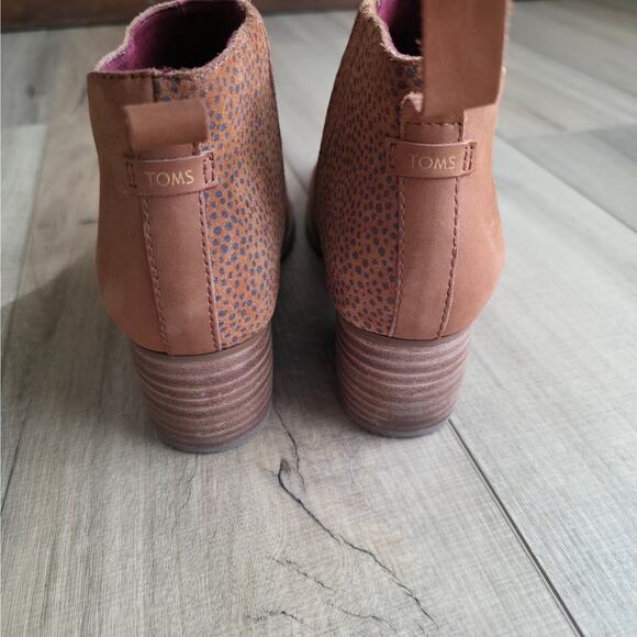 Toms Tan Oiled Nubuck Cheetah Suede Leilani Booties Women Sz 7.5 US - Picture 8 of 12